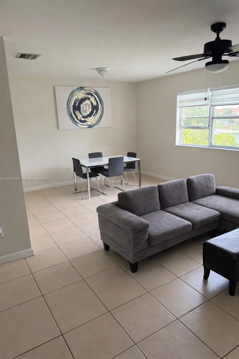 2 of 10 - 1485 Ne 33rd Road #207, Homestead, FL