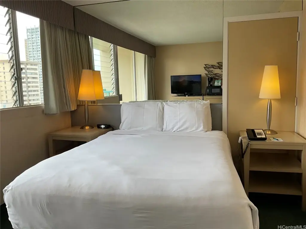 (unit #1013) 444 Kanekapolei Street, Honolulu