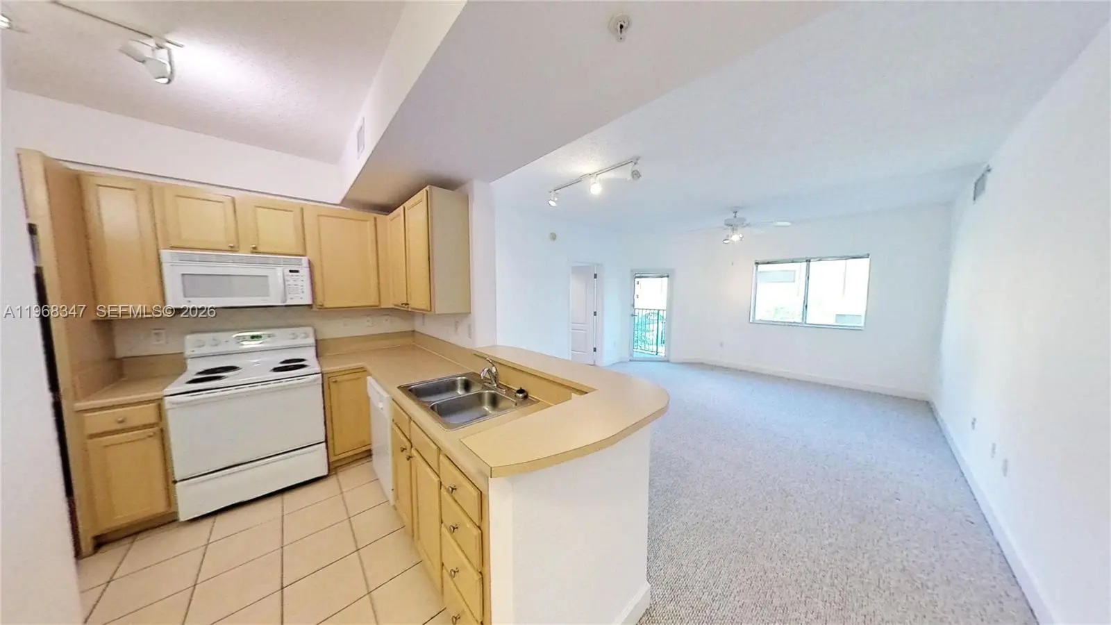 Photo of Listing #A11968347