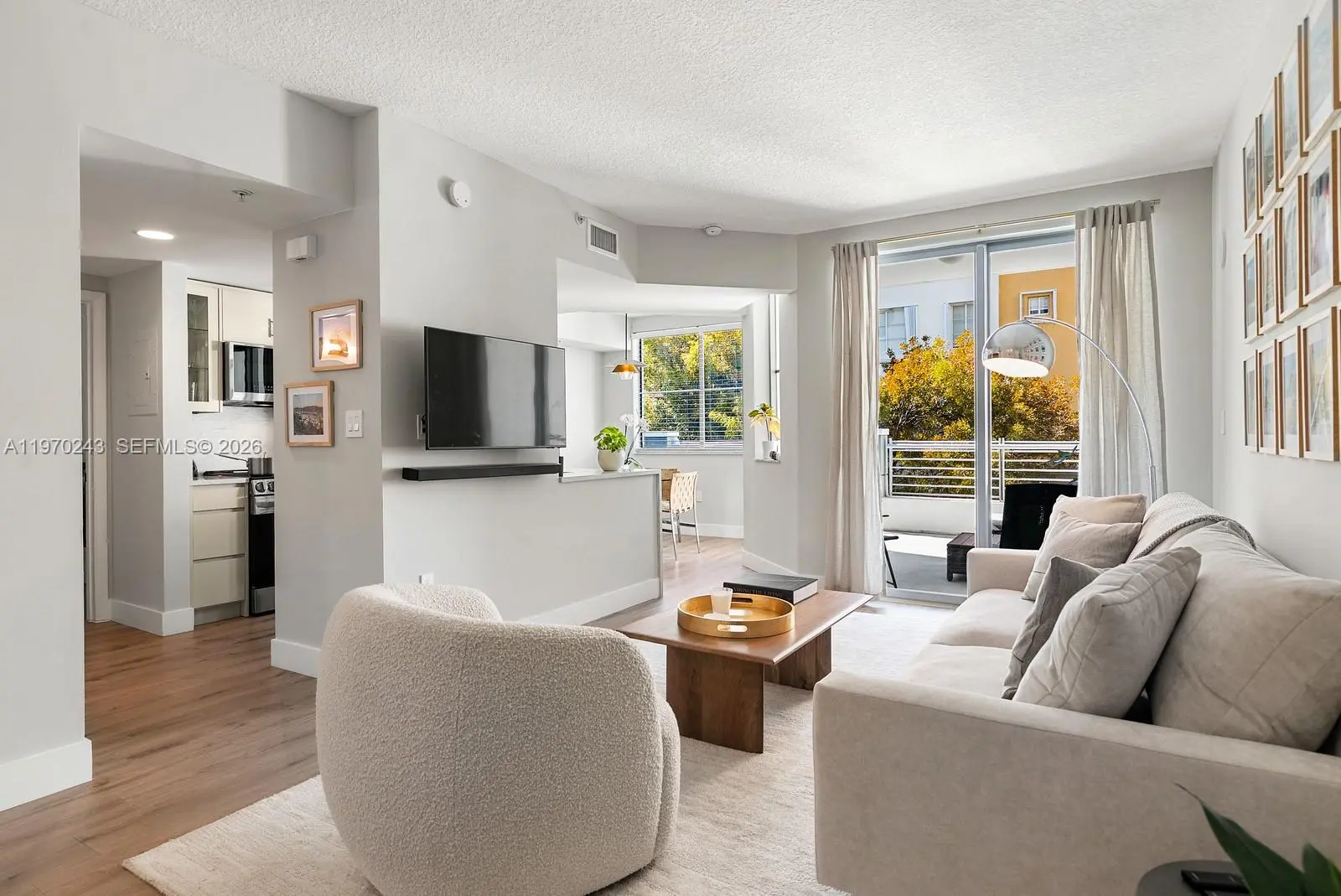 Photo of Listing #A11970243