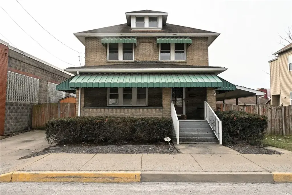 26 Main Street, Houston
