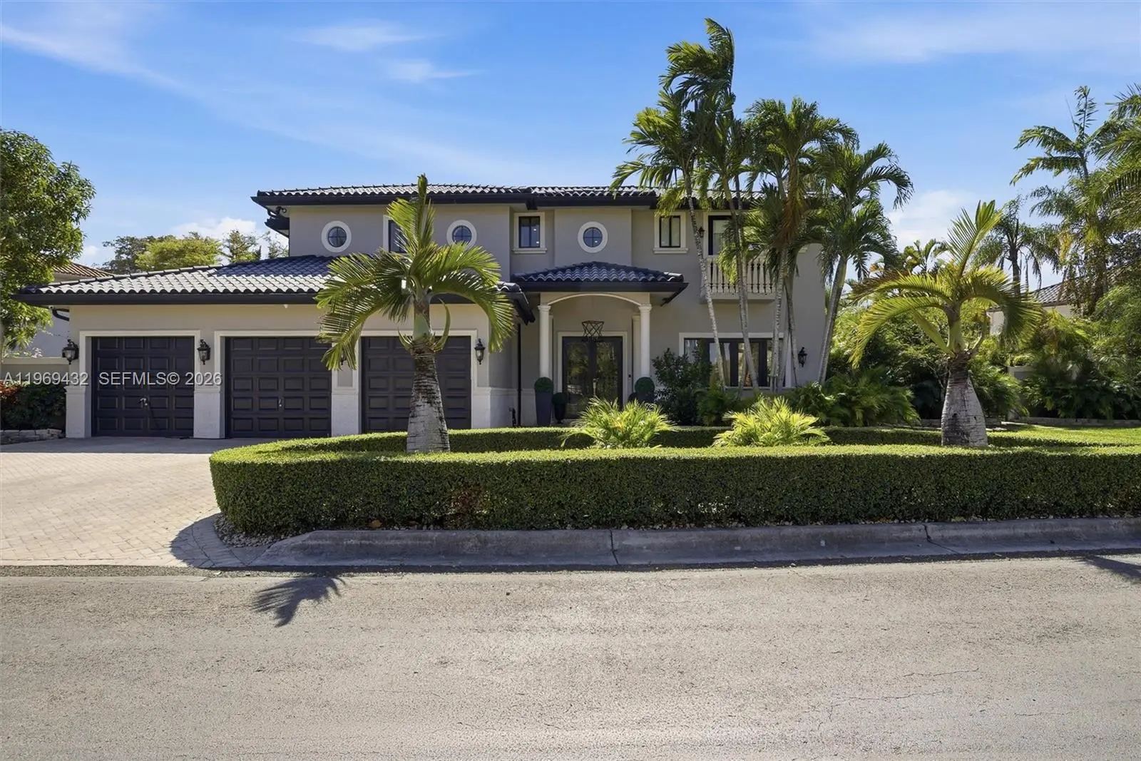 Photo of Listing #A11969432