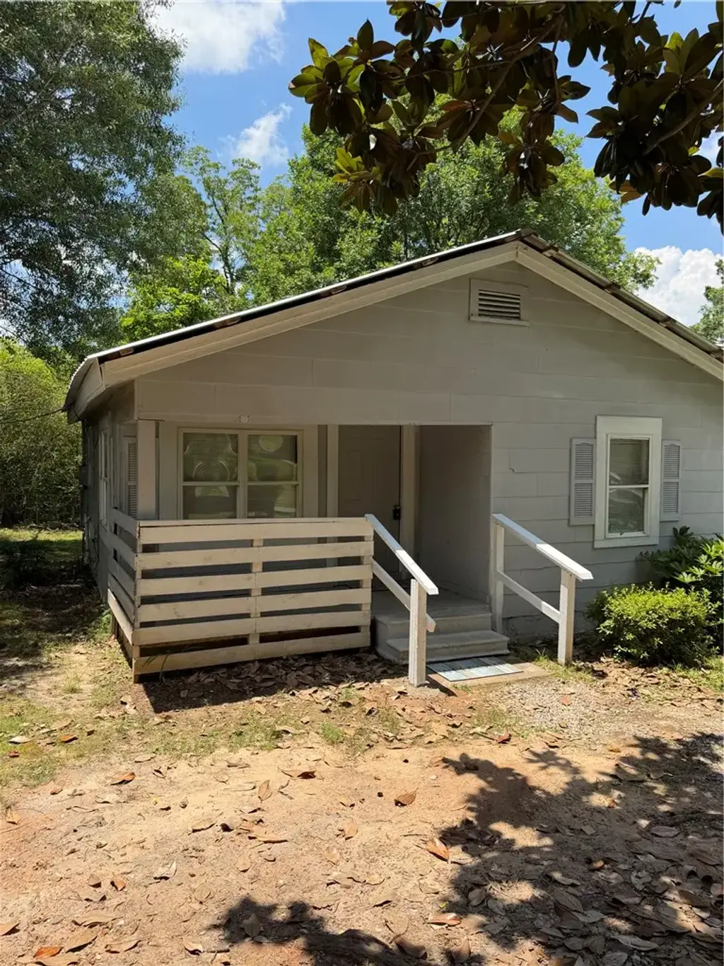 517 Vickerstaff St, Auburn