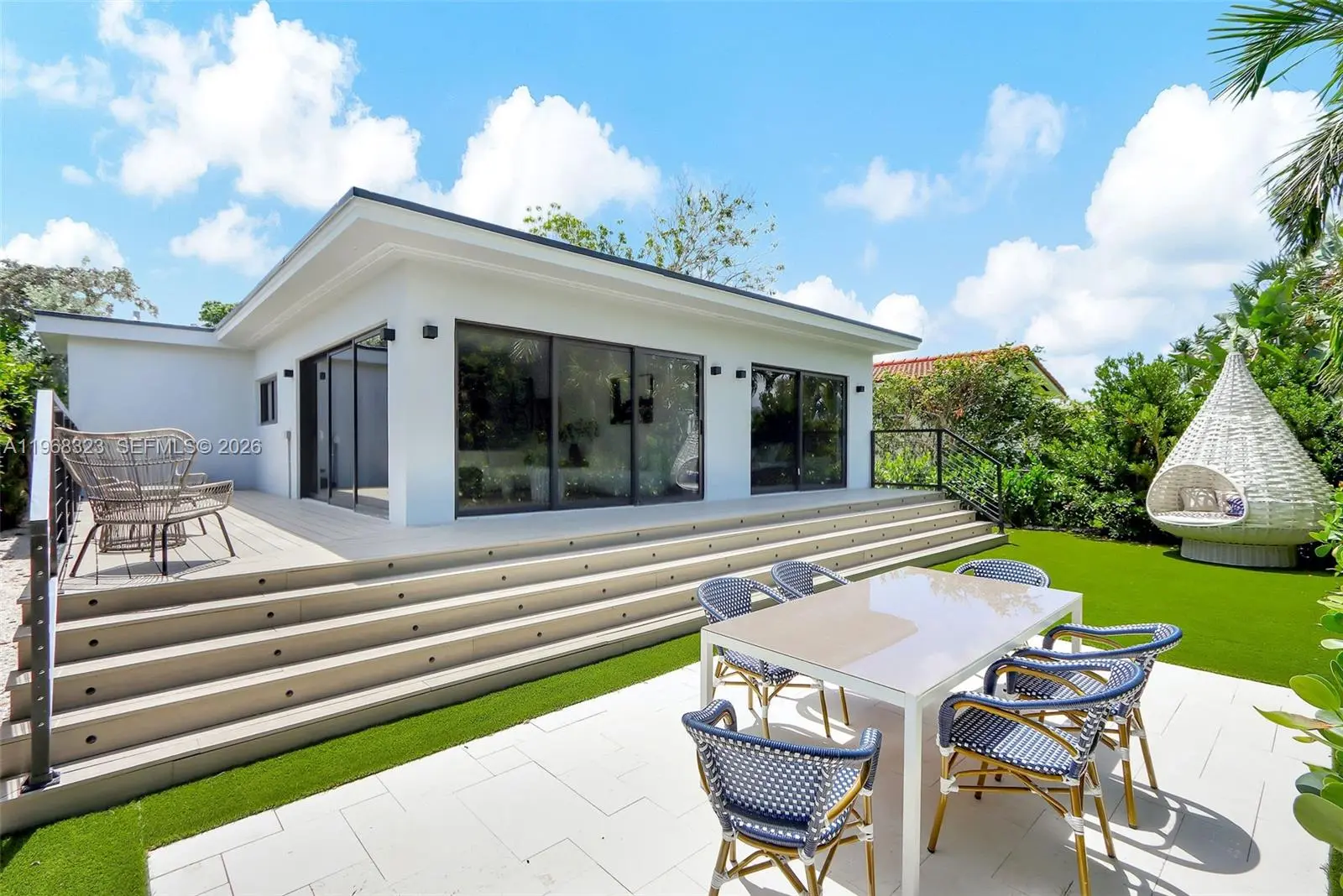 Photo of Listing #A11968323