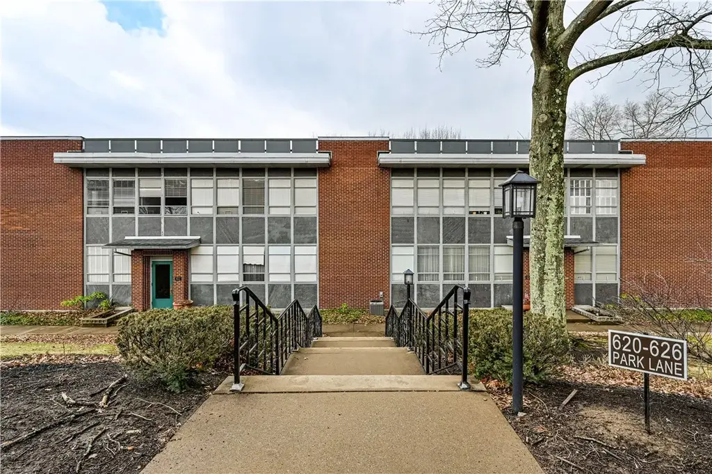 624 Park Lane D, City of Greensburg