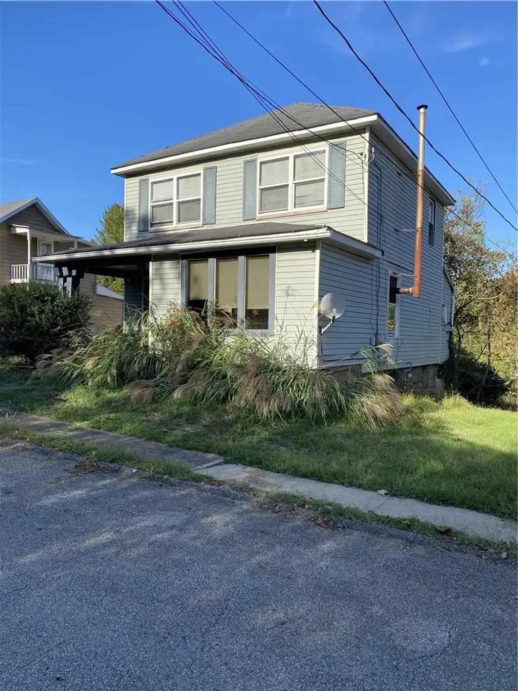 384 Market Street , Clarksville