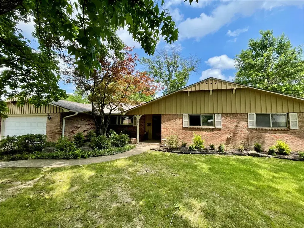 110 Rogers Circle Drive, Springdale