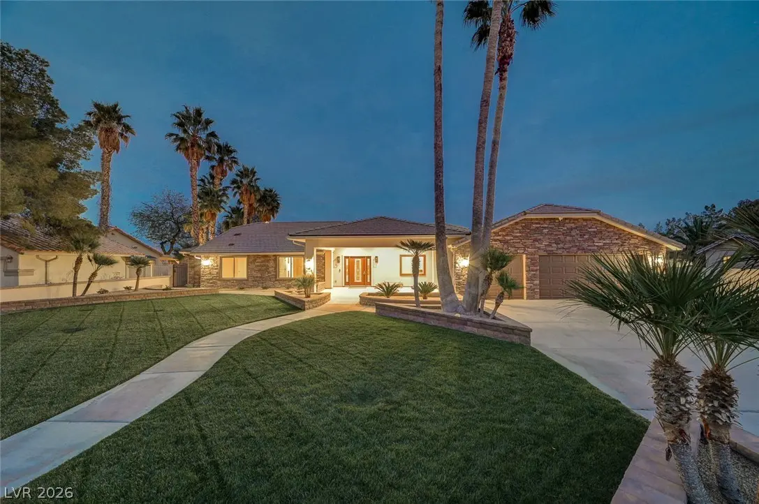 Photo of Listing #2758552