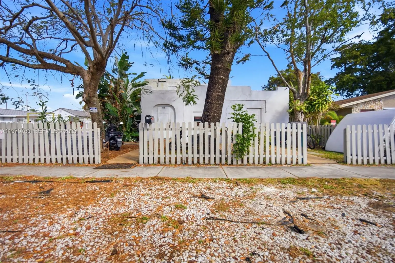 Photo of Listing #A11970780