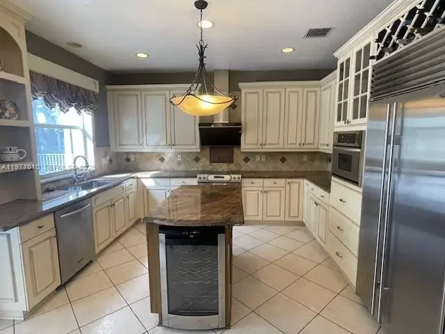 Photo of Listing #A11971010