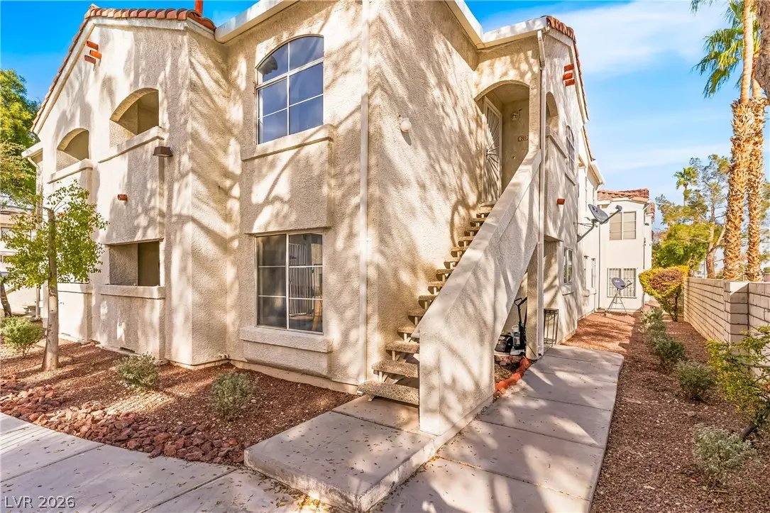 Photo of Listing #2758852