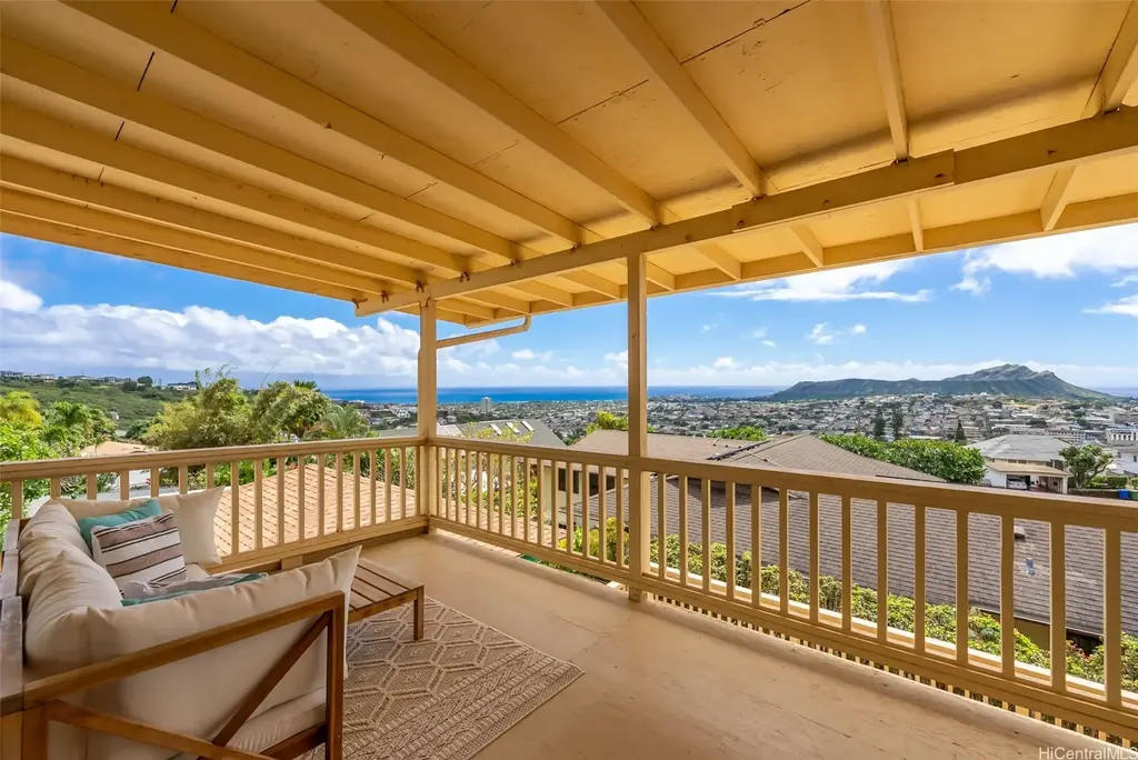 3735 Manini Way, Honolulu