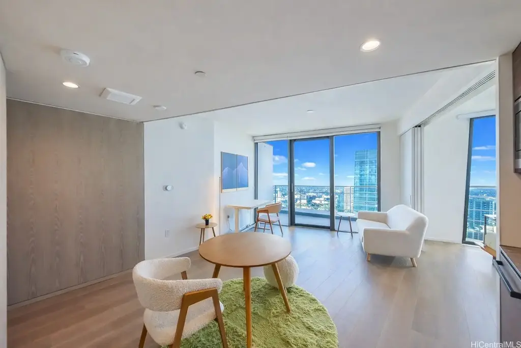 1000 Auahi Street # 1303, Honolulu