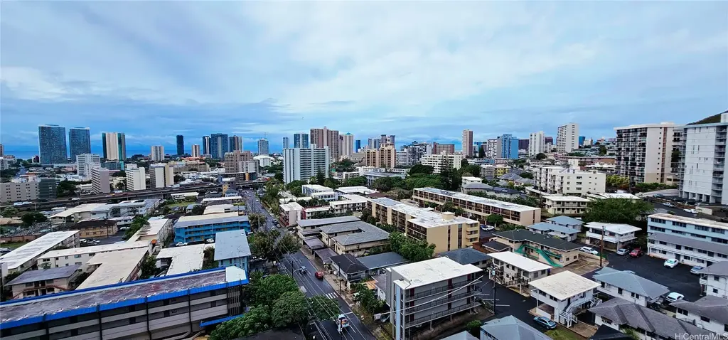 1561 Pensacola Street # 1706, Honolulu