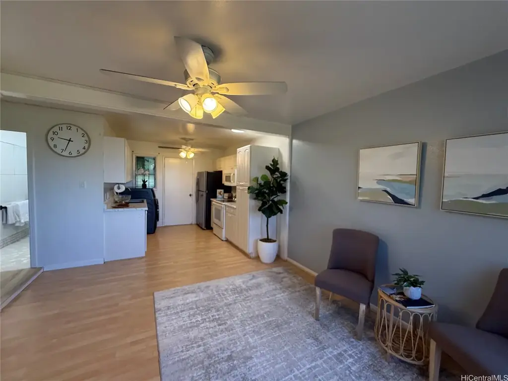 98-926 Noelani Street # 13, Pearl City
