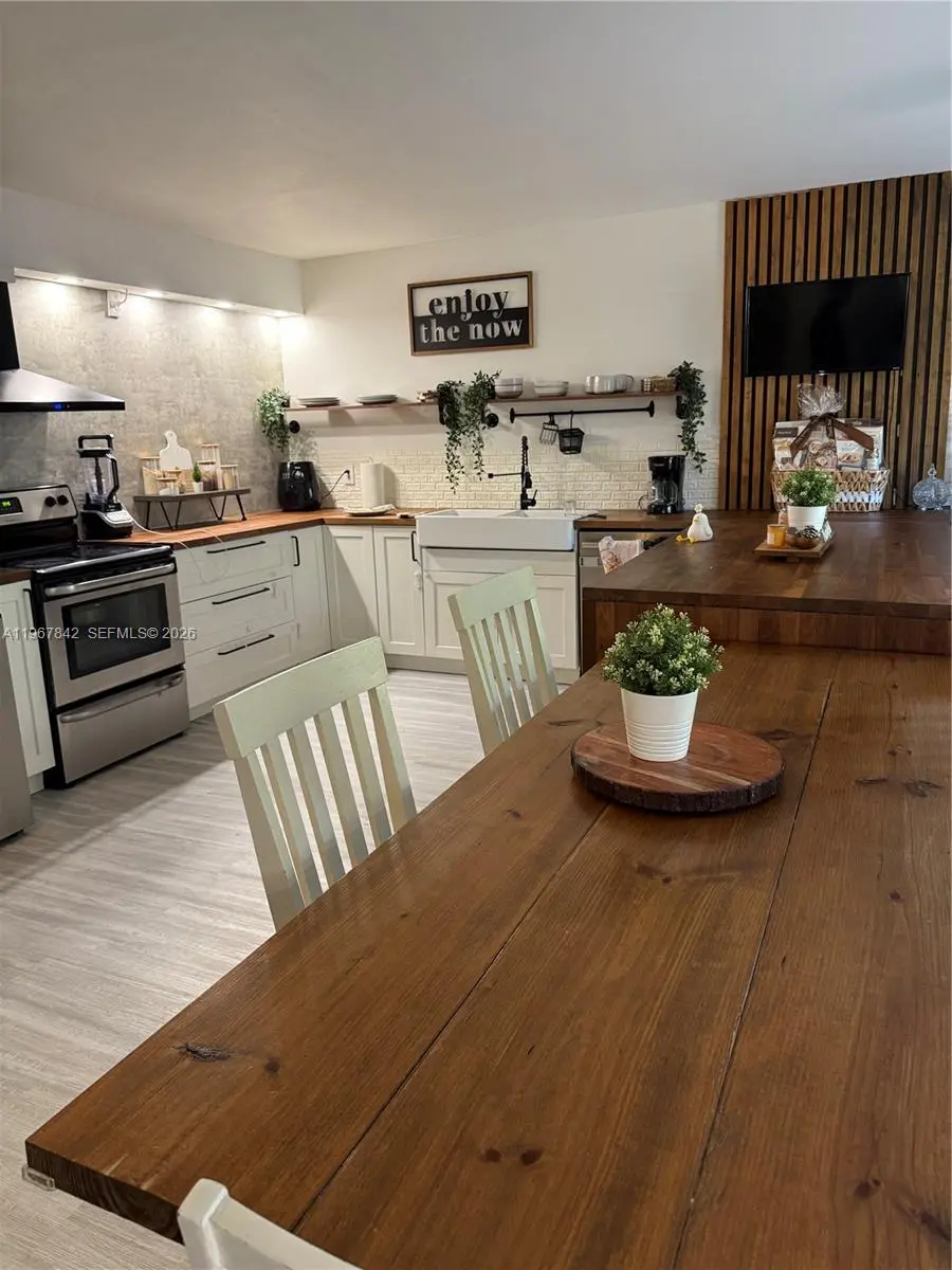 Photo of Listing #A11967842