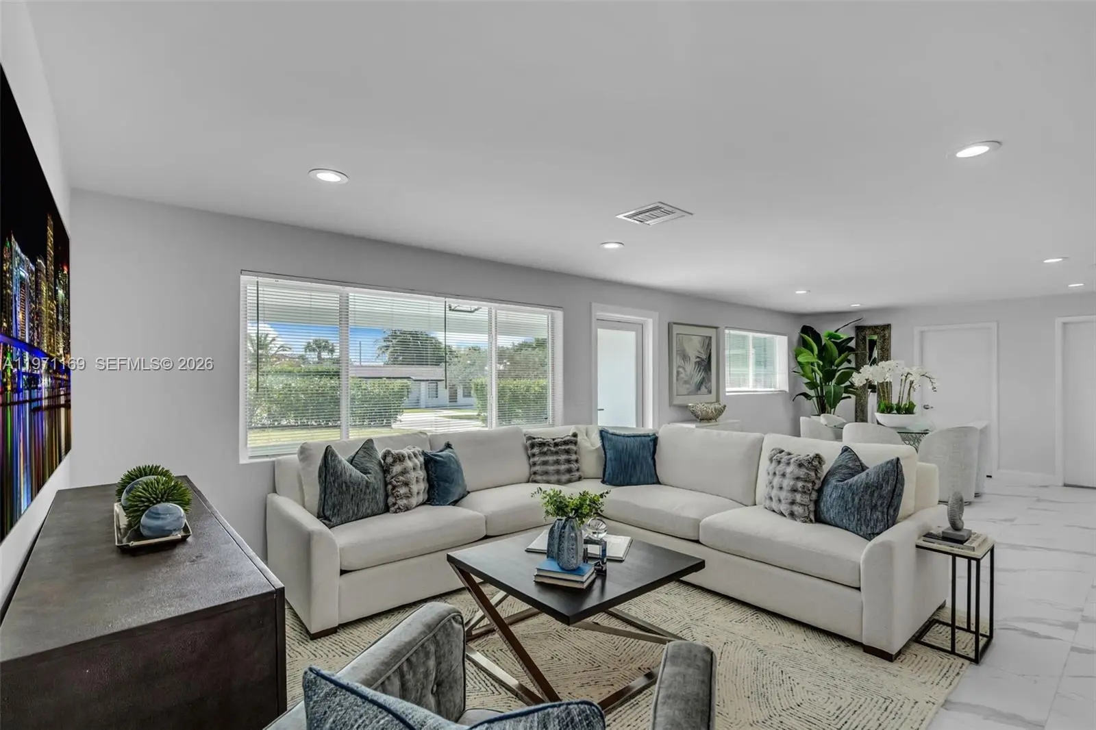 Photo of Listing #A11971169