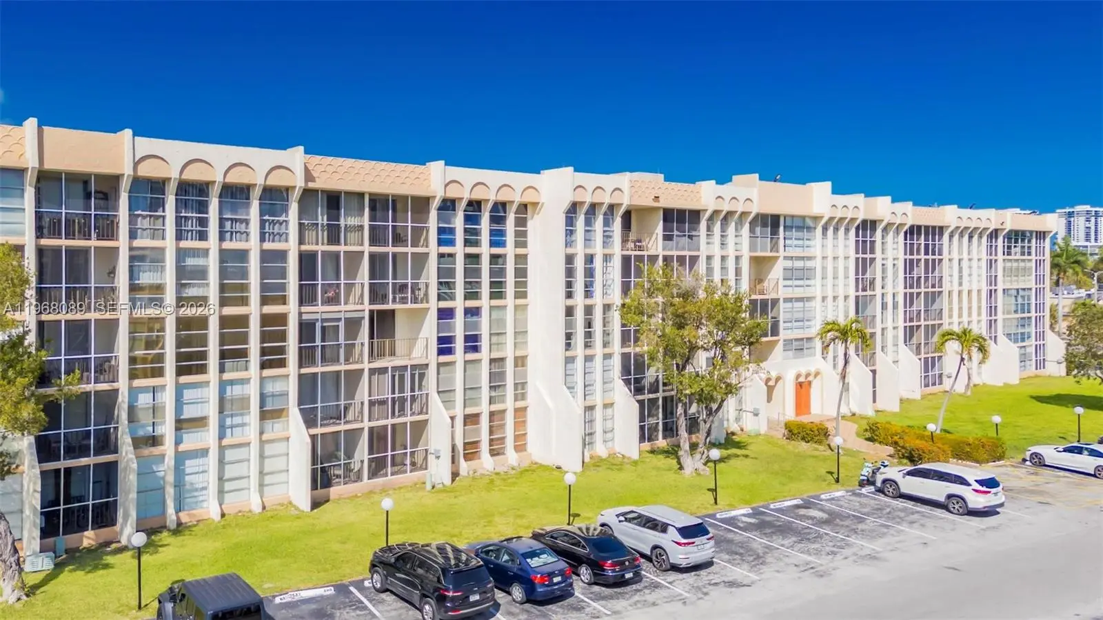 Photo of Listing #A11968089