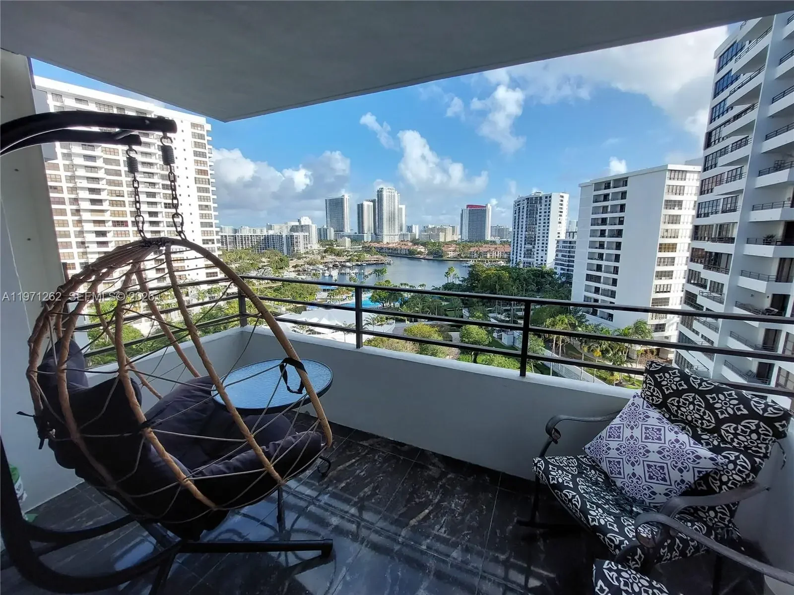 Photo of Listing #A11971262