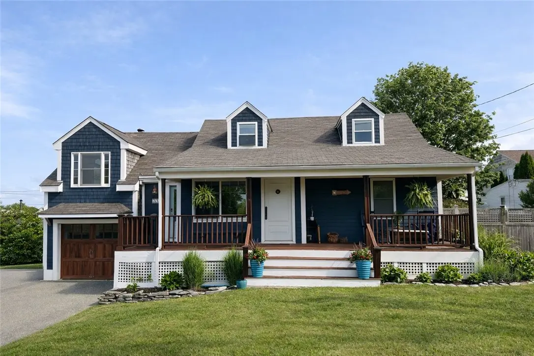 206 Reservoir Rd, Middletown