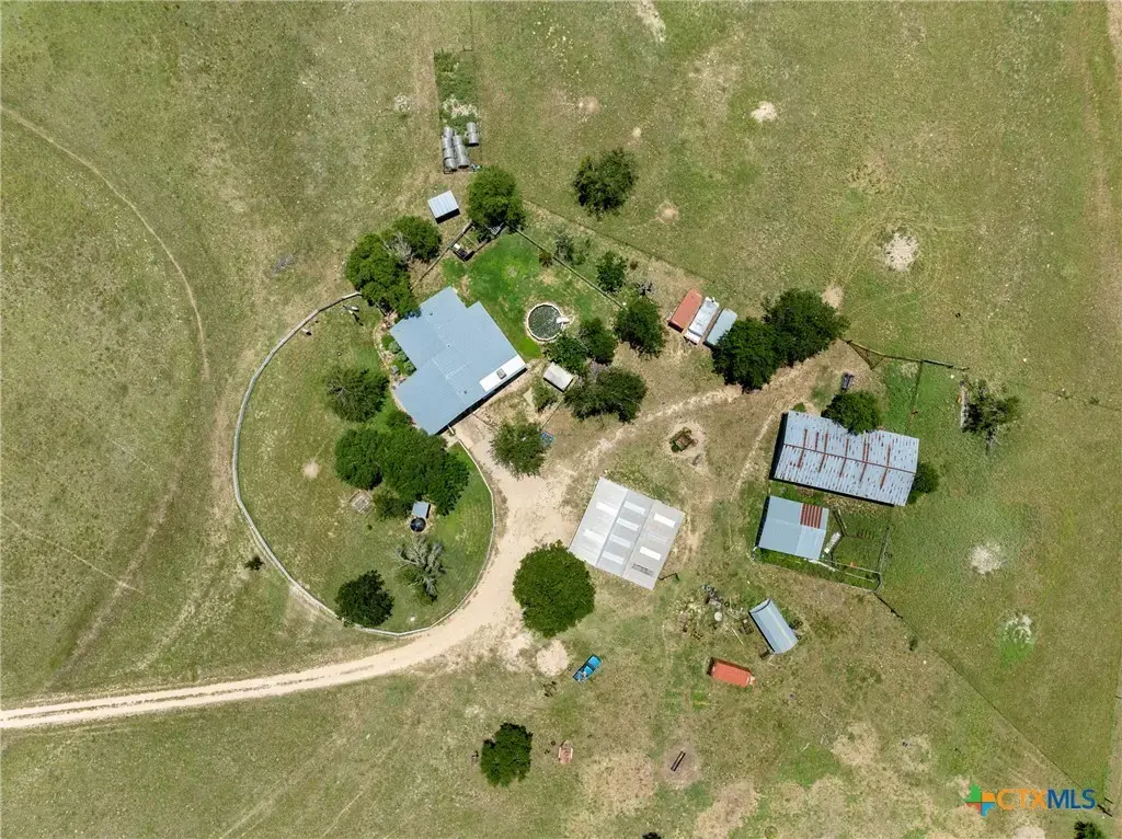 104 County Road 213, Bertram