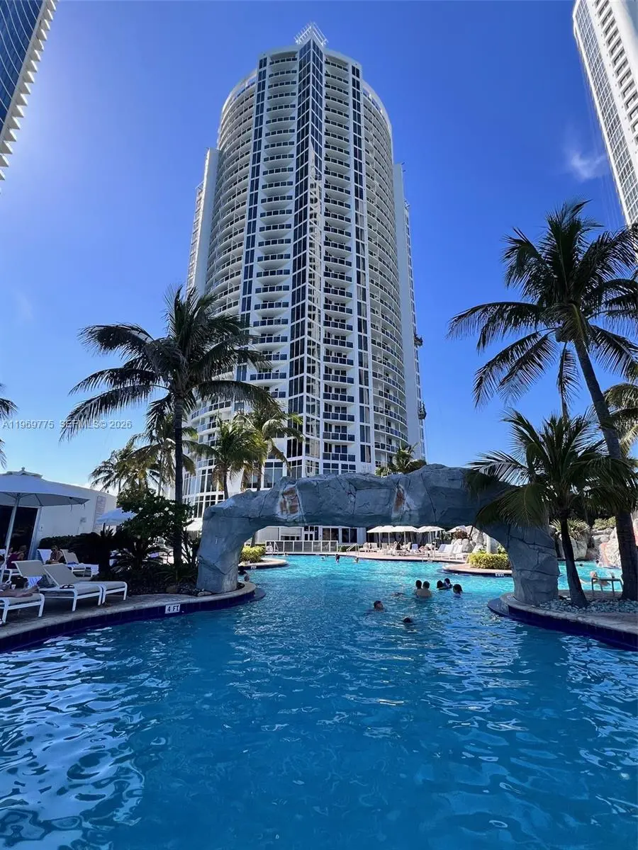 Photo of Listing #A11969775