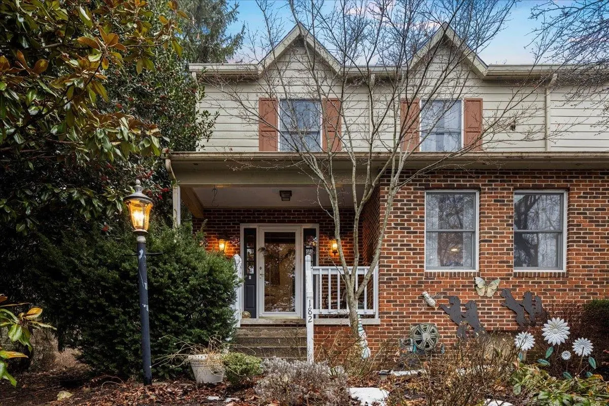 182 Emerald Dr, Harrisonburg