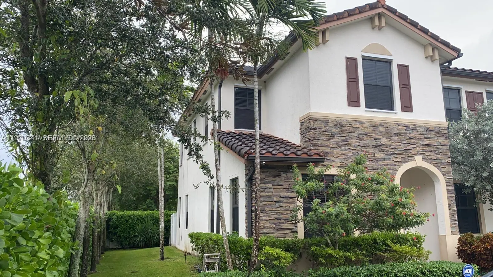 Photo of Listing #A11970341