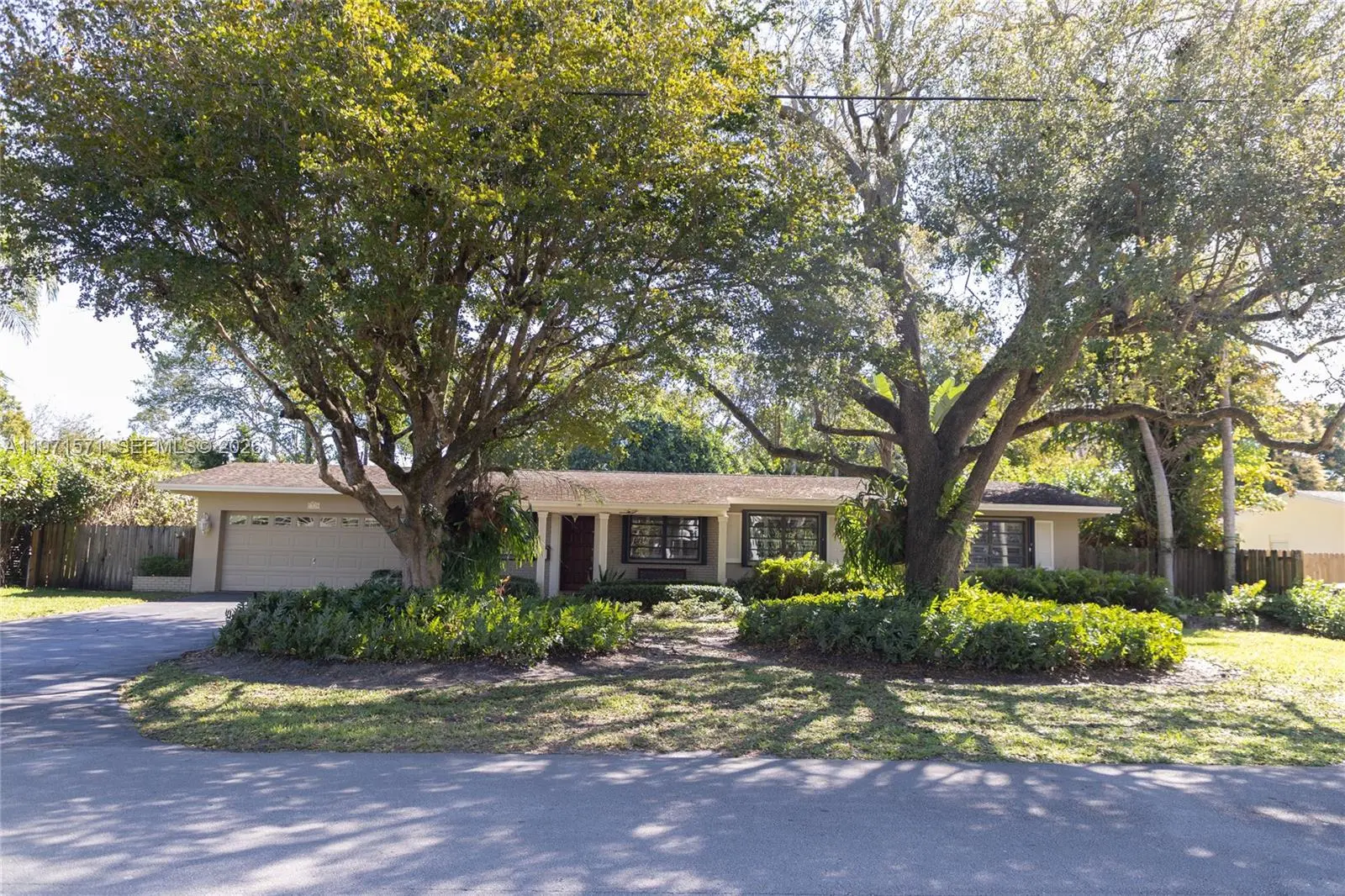 Photo of Listing #A11971571