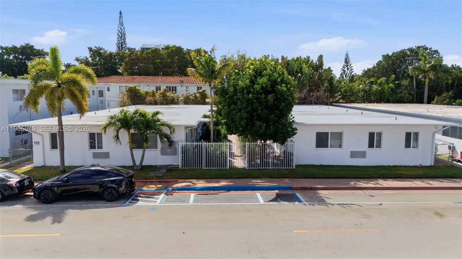 Photo of Listing #A11965940