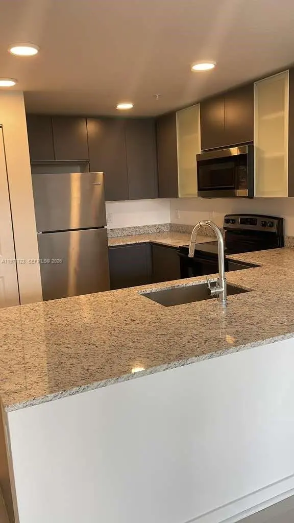 Photo of Listing #A11971123