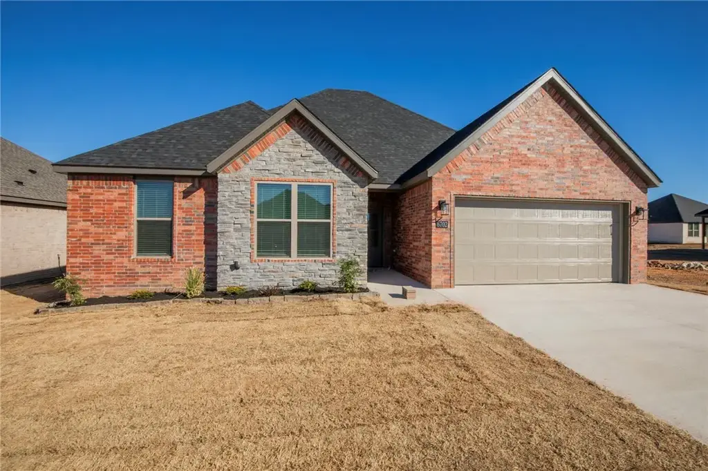 6702 Sw Basswood Avenue, Bentonville