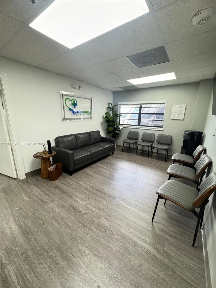 Photo of Listing #A11972021