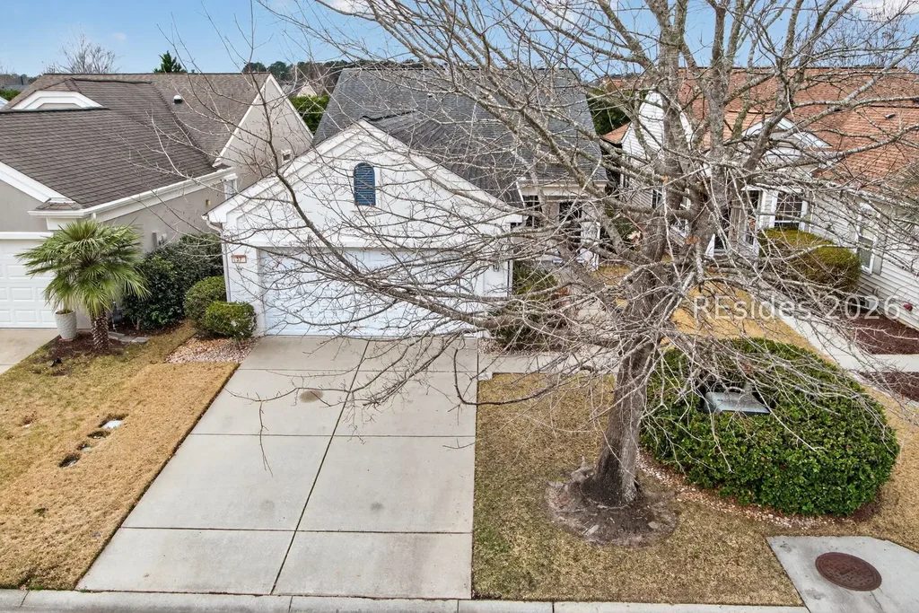 37 Basket Walk Drive, Bluffton