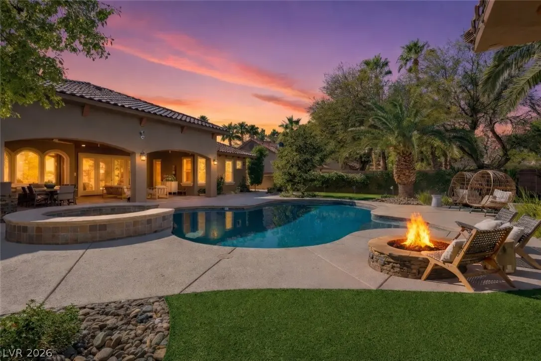 Photo of Listing #2757420