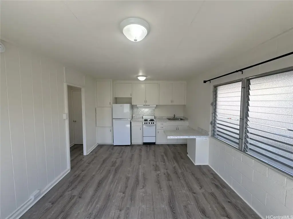 741 Hoawa Street # 8, Honolulu