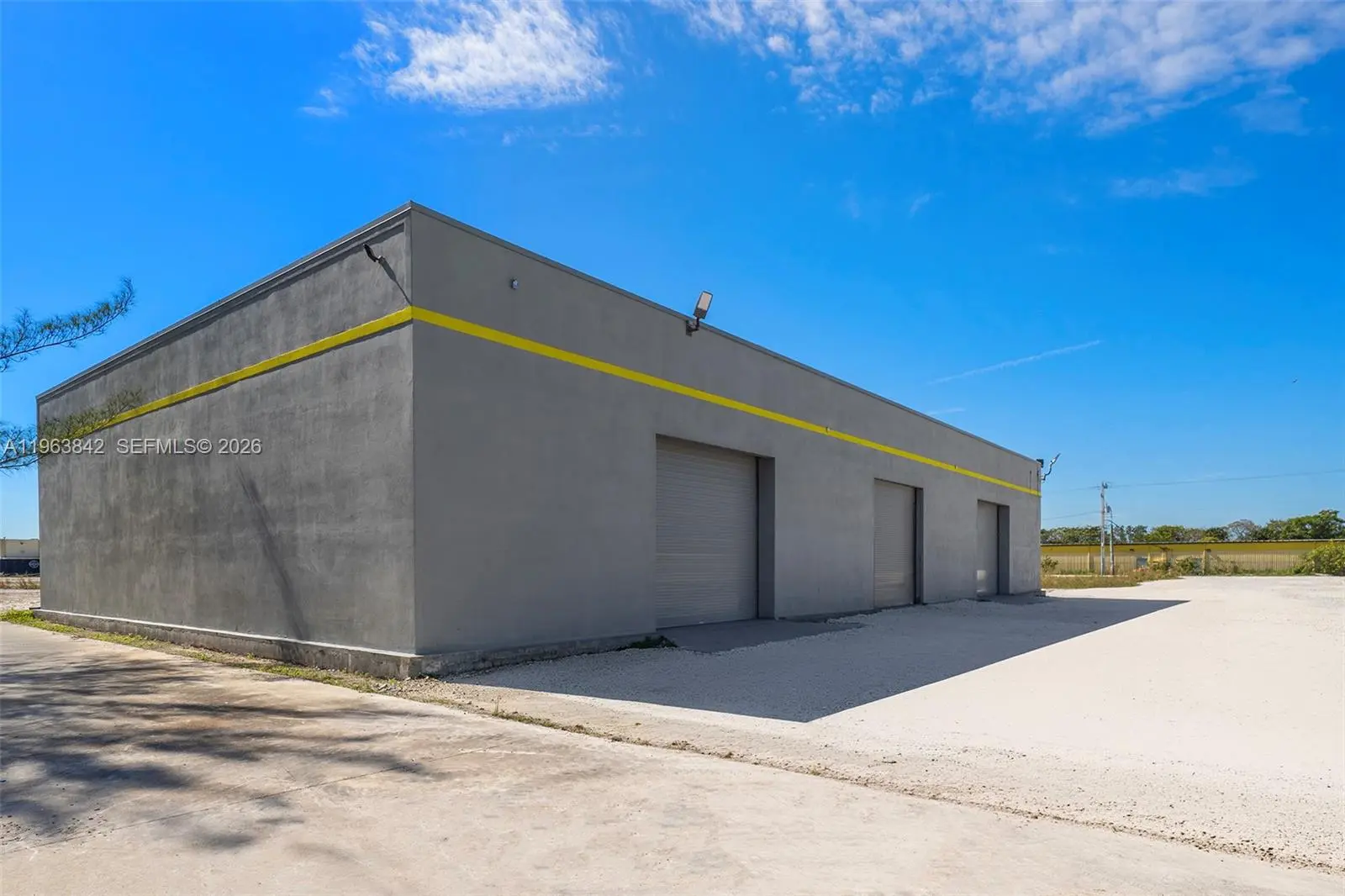 Photo of Listing #A11963842