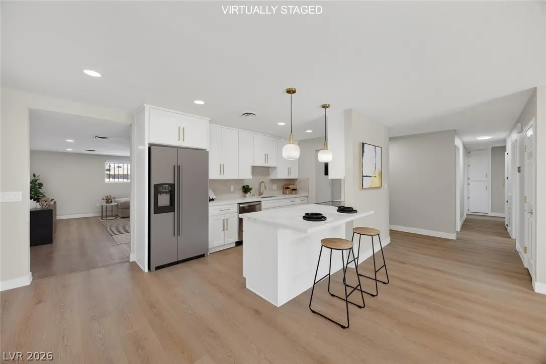 Photo of Listing #2759394