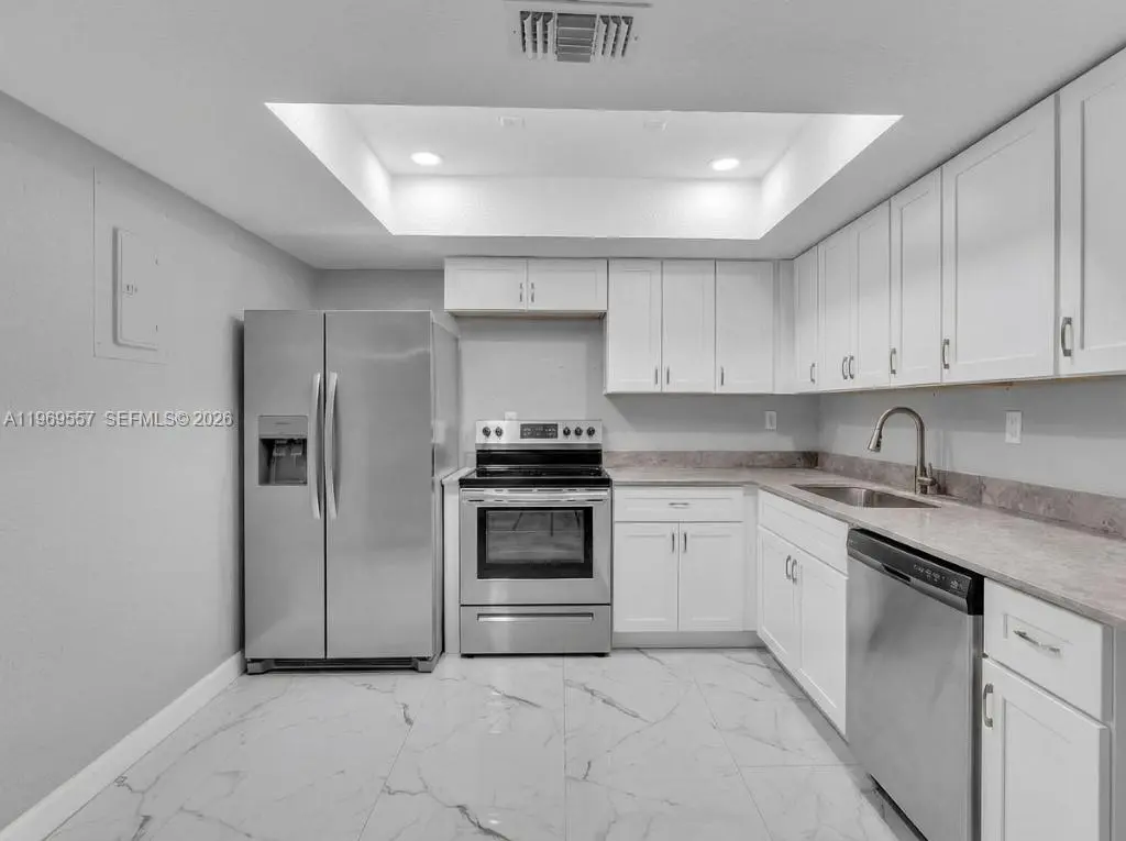 Photo of Listing #A11969557