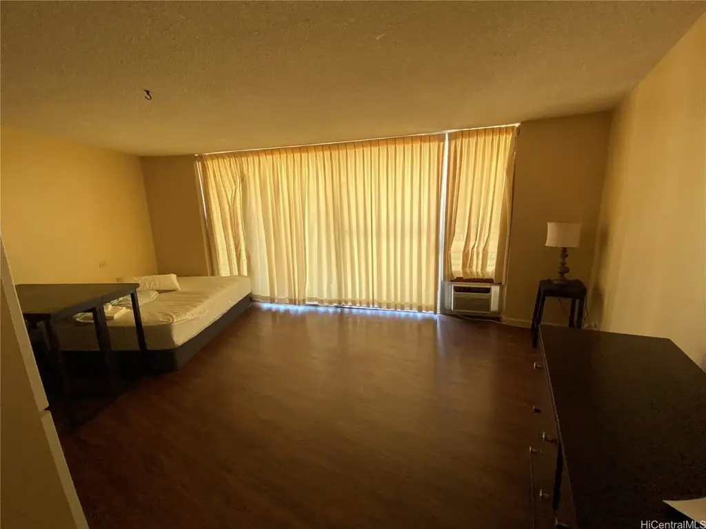 750 Amana Street # 1402, Honolulu
