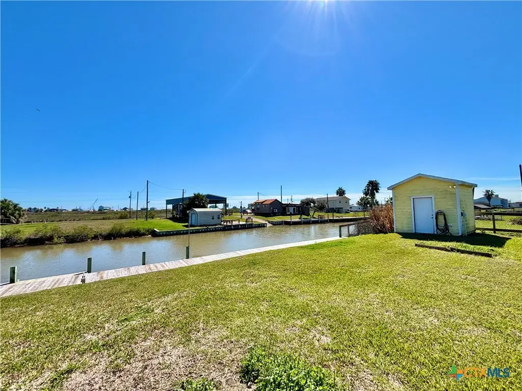 355 County Road 202, Sargent