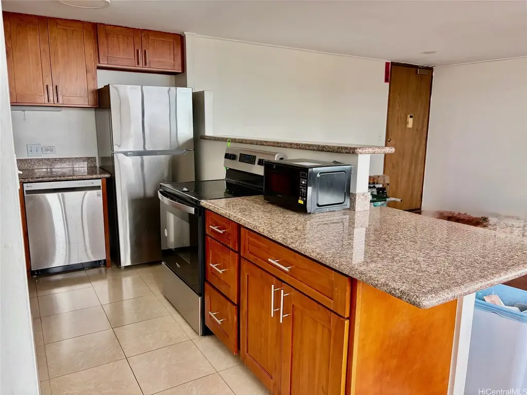 98-288 Kaonohi Street # 3102, Aiea
