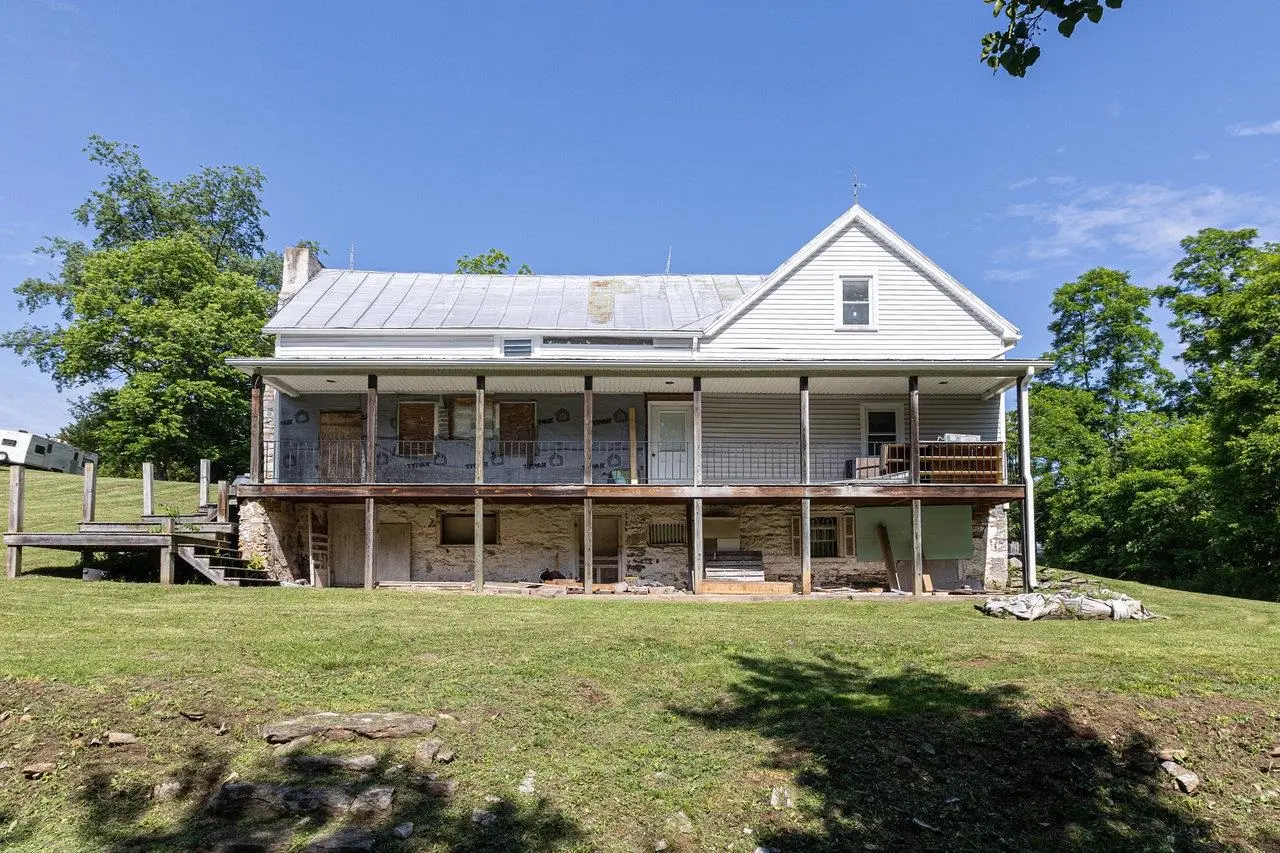 13573 Cooley Spring Ln, Broadway