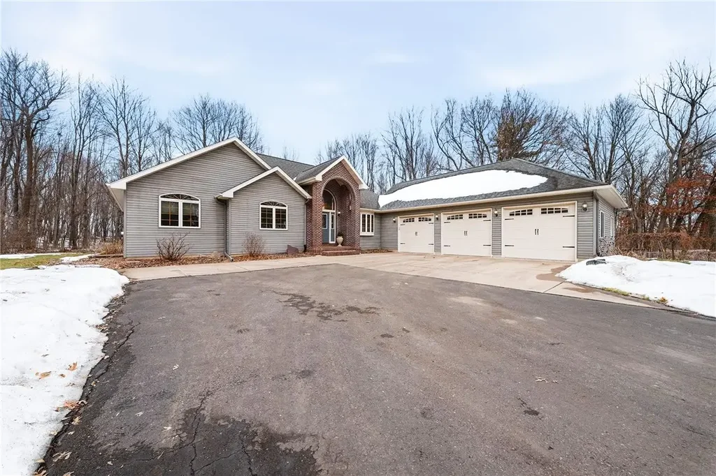 7888 W Folsom Street, Eau Claire
