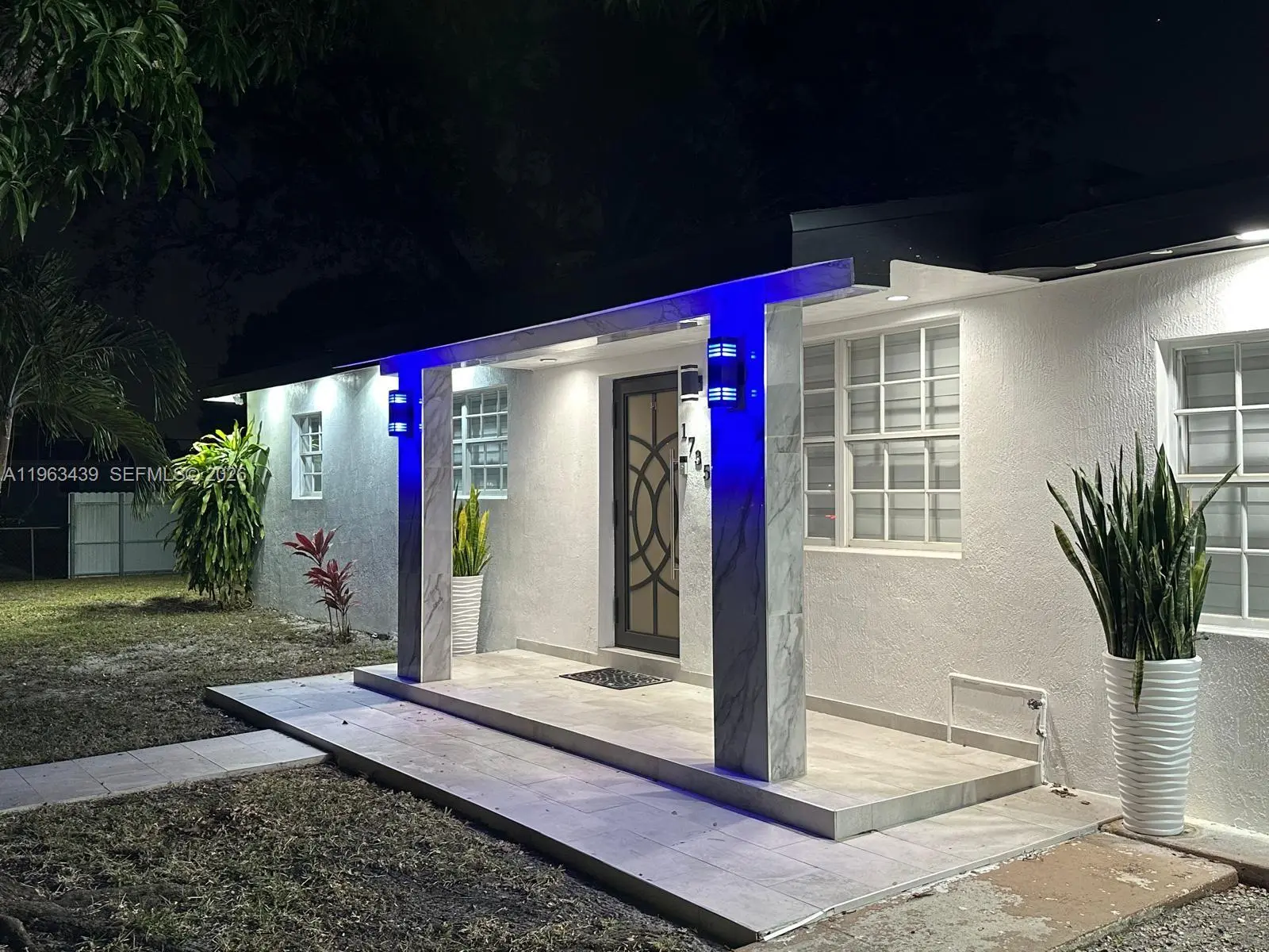 Photo of Listing #A11963439