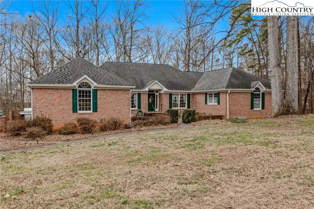 1430 Messick Oaks Trail, Lewisville Property Listing: MLS® #260139 | de ...