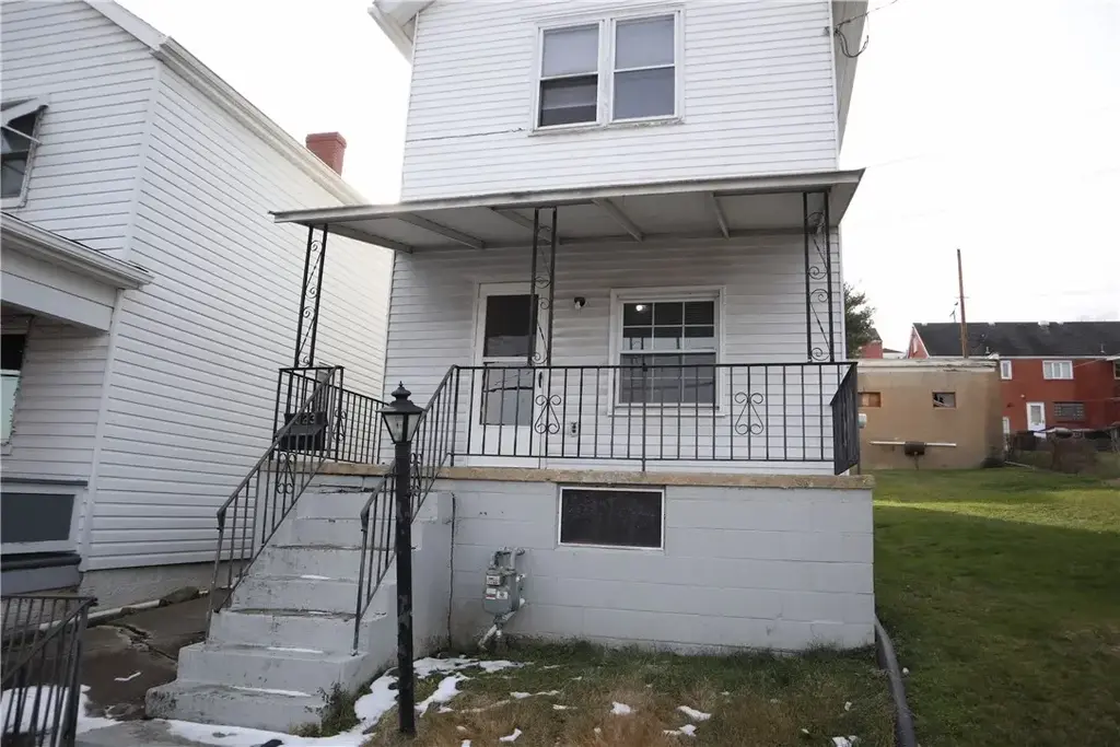 823 Crest Avenue , Charleroi Boro