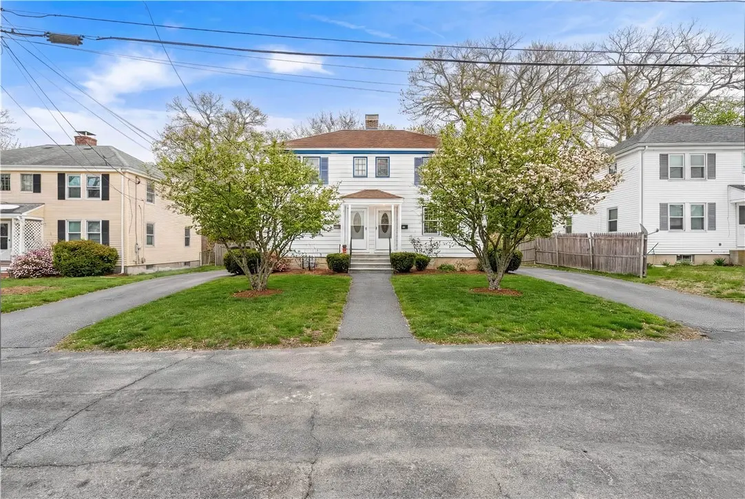 148 Yorktown Rd, North Kingstown