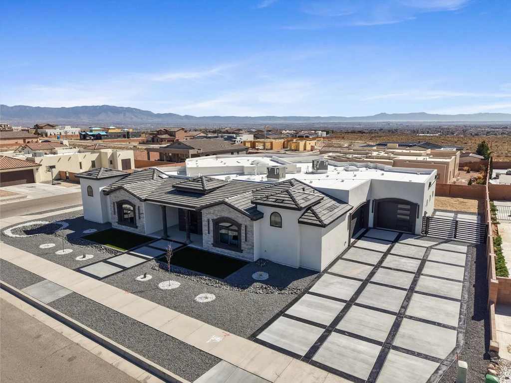 6608 Petirrojo Road Nw, Albuquerque