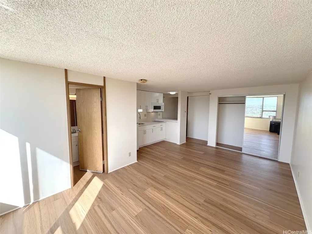 1060 Kamehameha Highway # 2908a, Pearl City